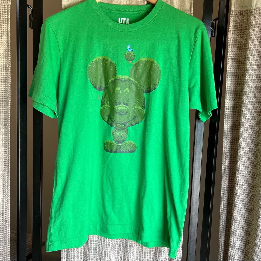 UNI Disney Mickey Topiary t-shirt. Excellent condition. Size medium.